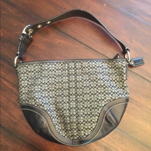 Coach Signature CC Handbag - Picture 3 of 6